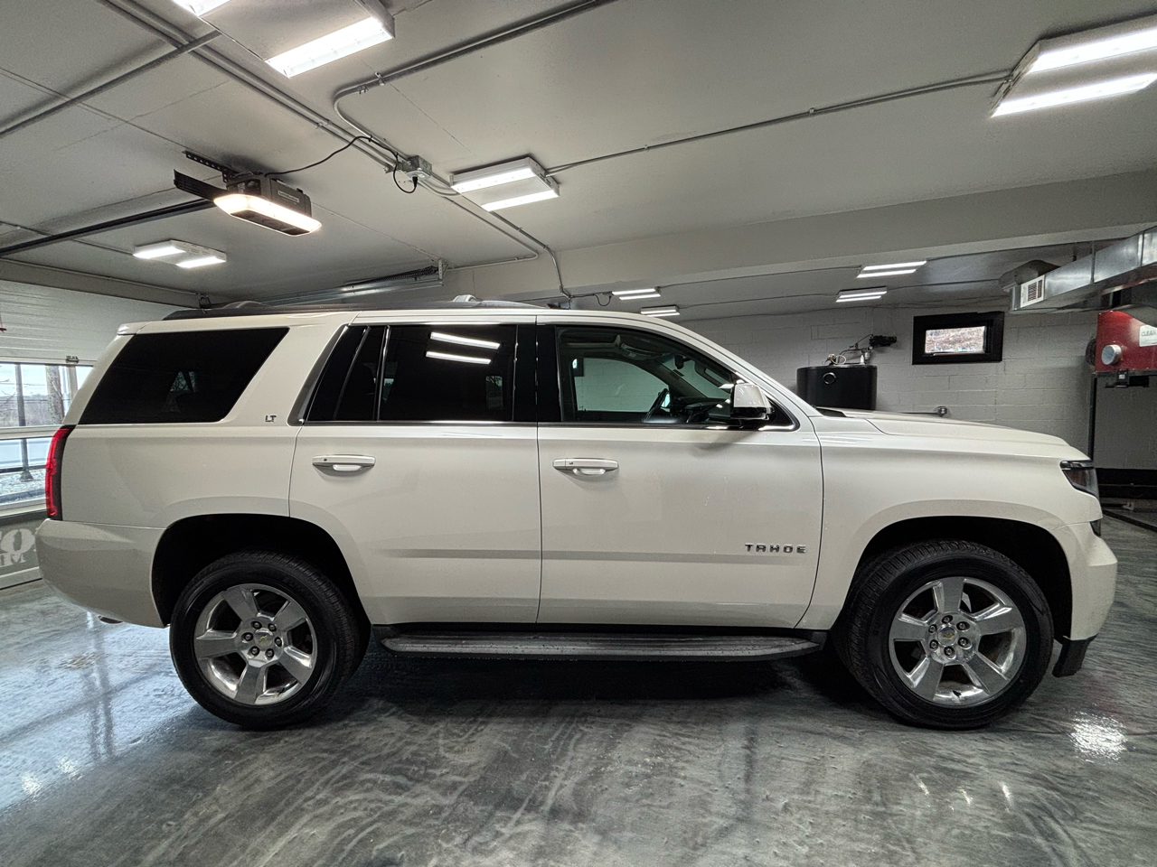 Chevrolet Tahoe 4WD 4dr LT 2015