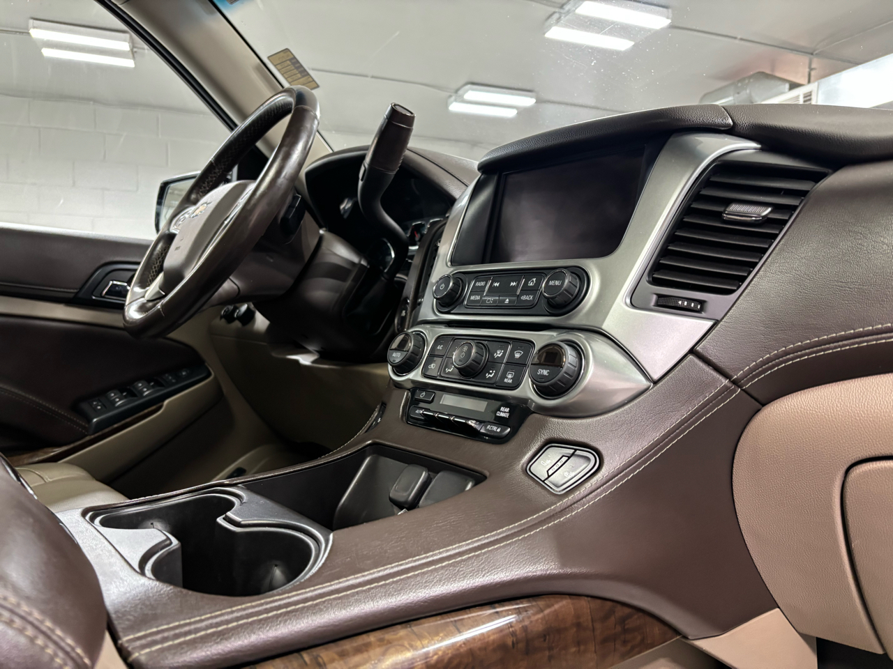 Chevrolet Tahoe 4WD 4dr LT 2015