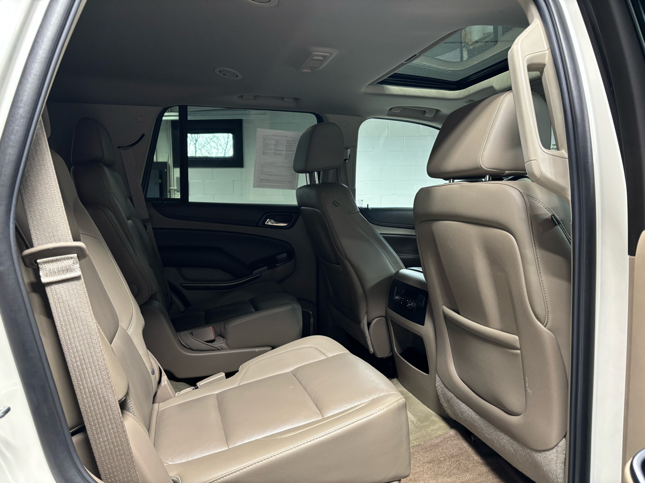 Chevrolet Tahoe 4WD 4dr LT 2015