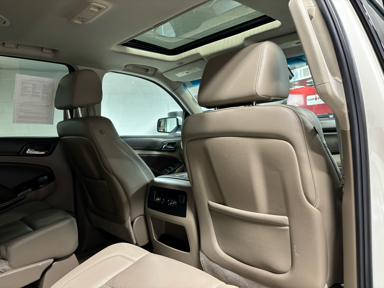 Chevrolet Tahoe 4WD 4dr LT 2015