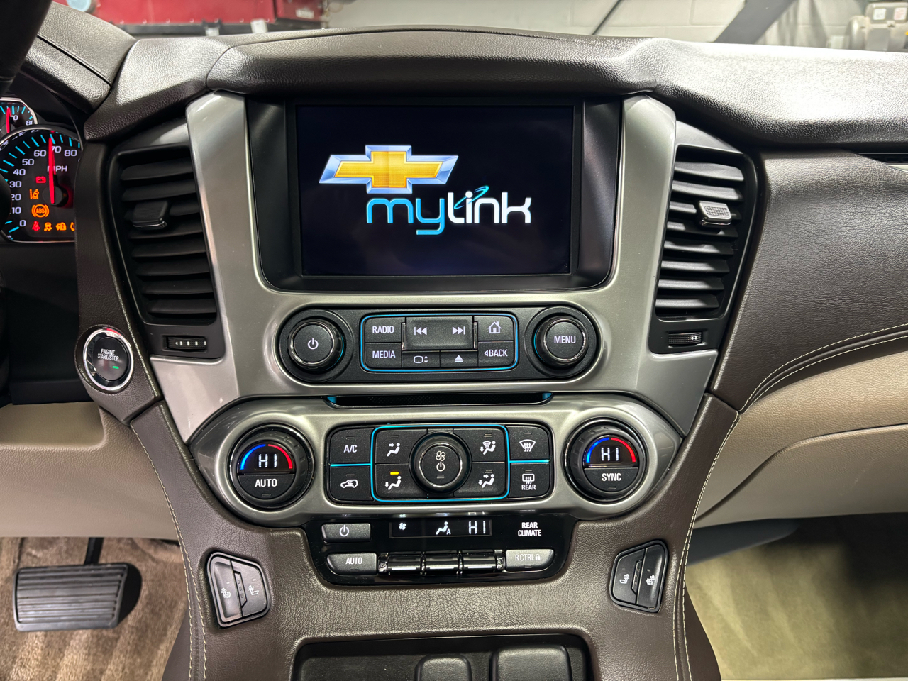 Chevrolet Tahoe 4WD 4dr LT 2015