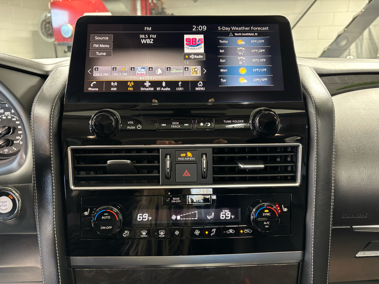 Infiniti QX80 LUXE AWD 2022