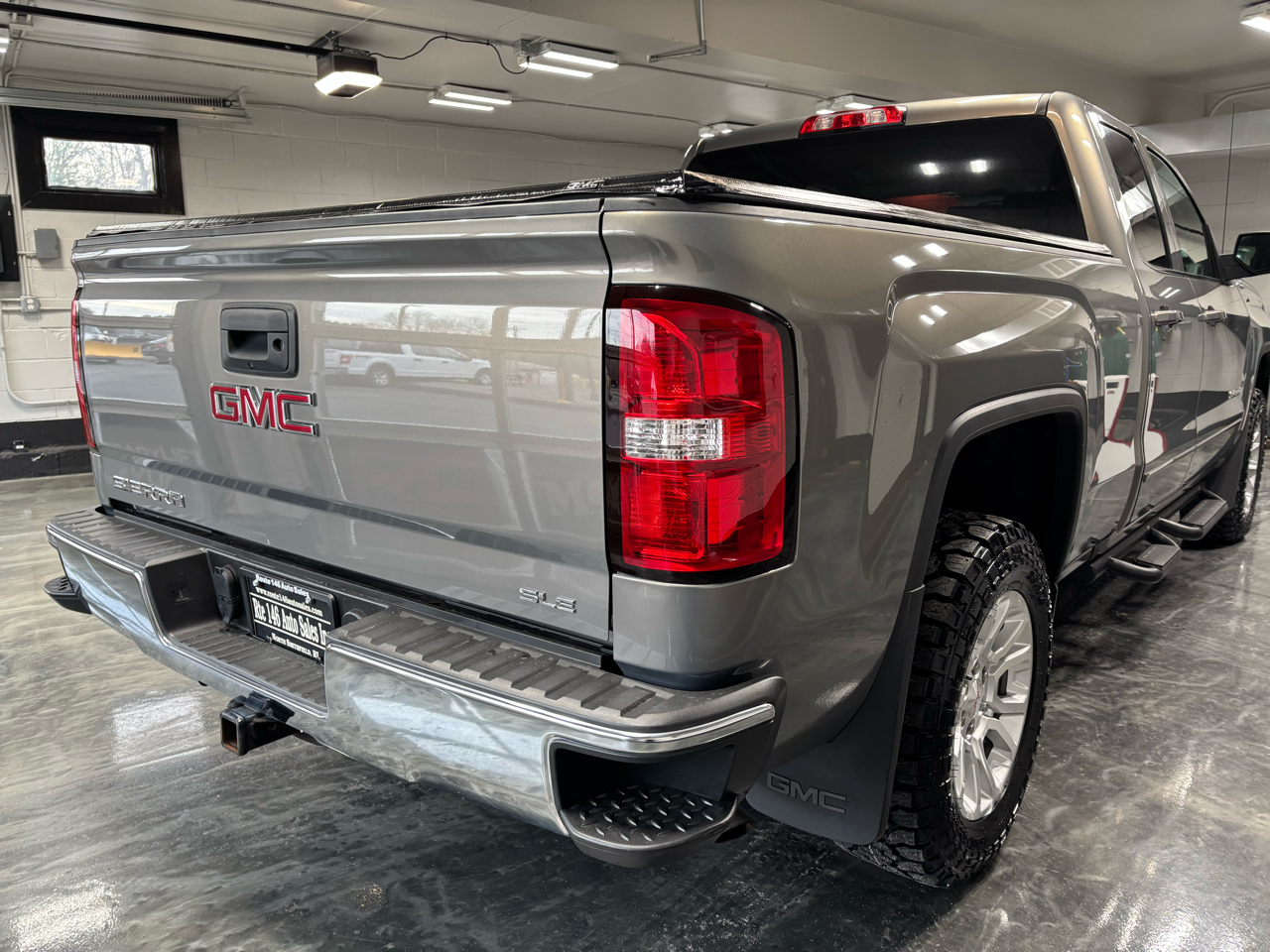 GMC Sierra 1500 4WD Double Cab 143.5" SLE 2017