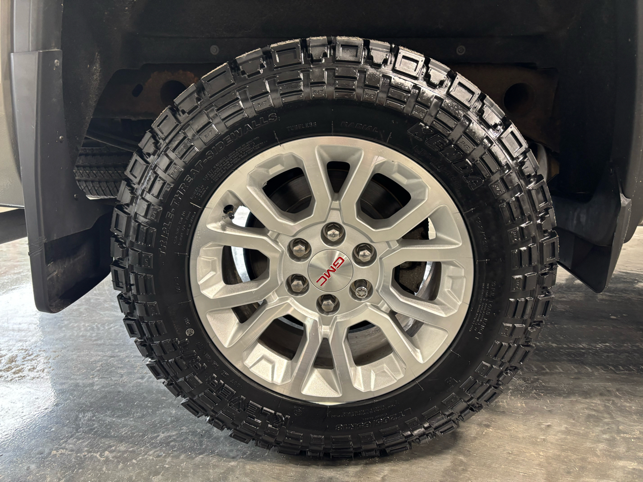 GMC Sierra 1500 4WD Double Cab 143.5" SLE 2017