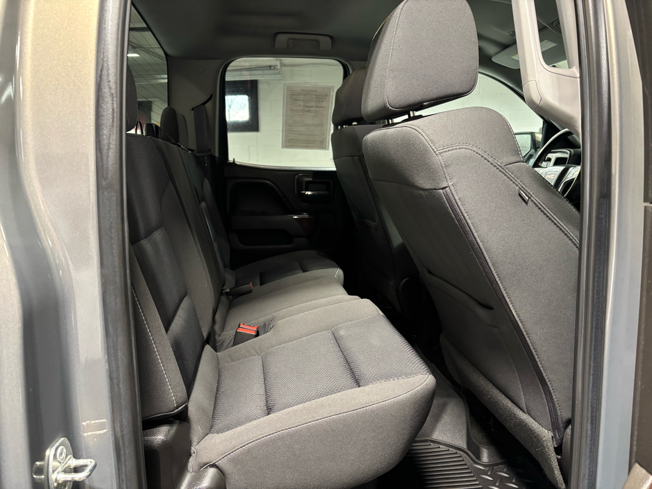 GMC Sierra 1500 4WD Double Cab 143.5" SLE 2017