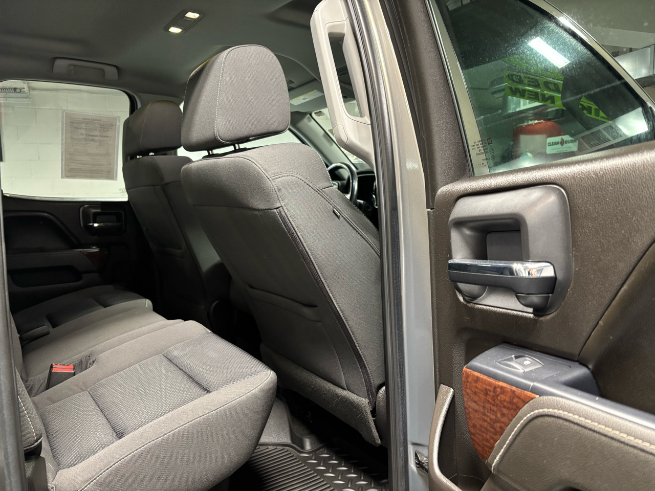 GMC Sierra 1500 4WD Double Cab 143.5" SLE 2017