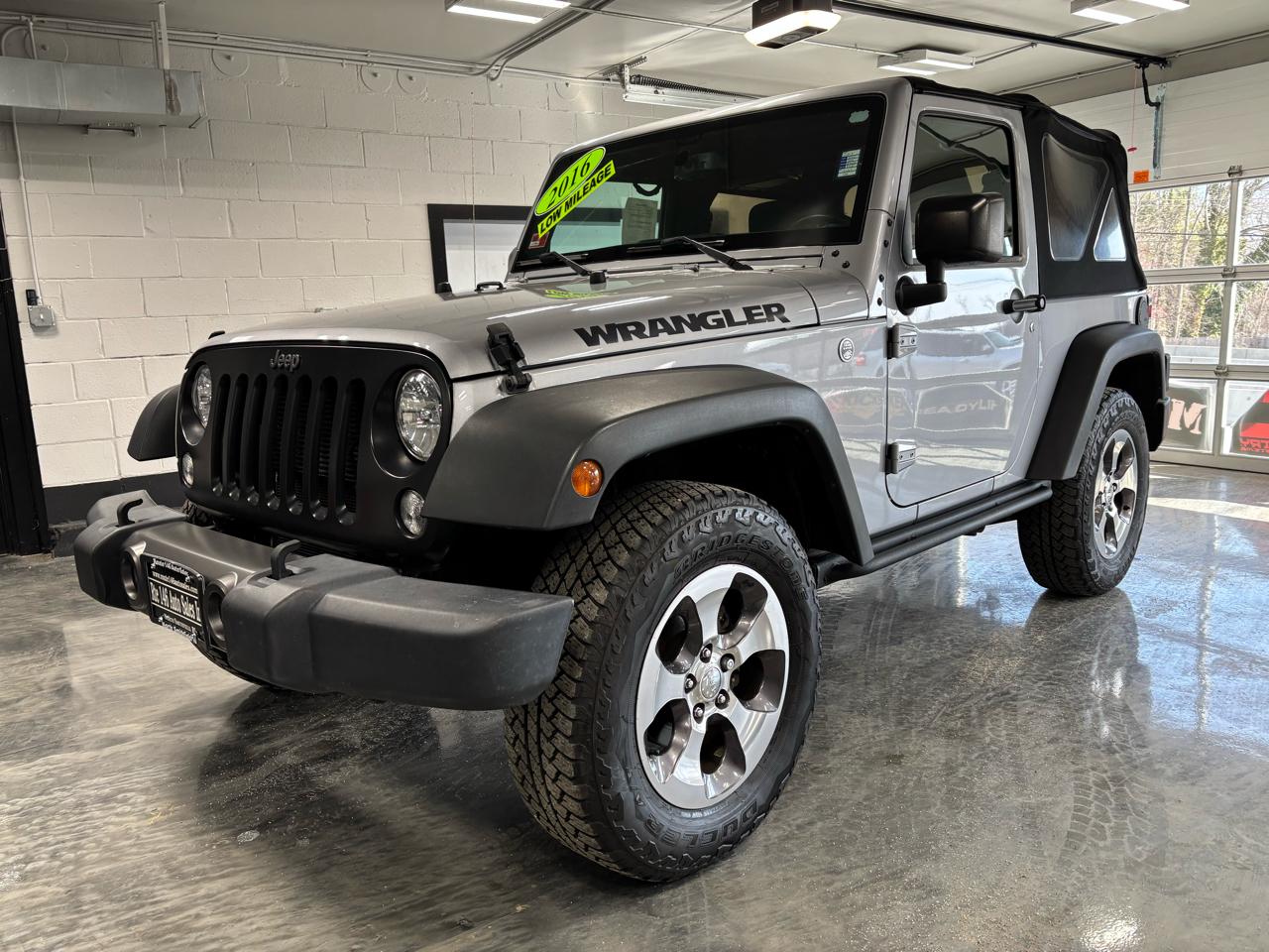 Jeep Wrangler  2016
