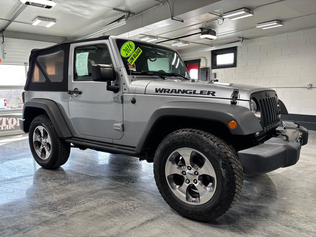 Jeep Wrangler  2016