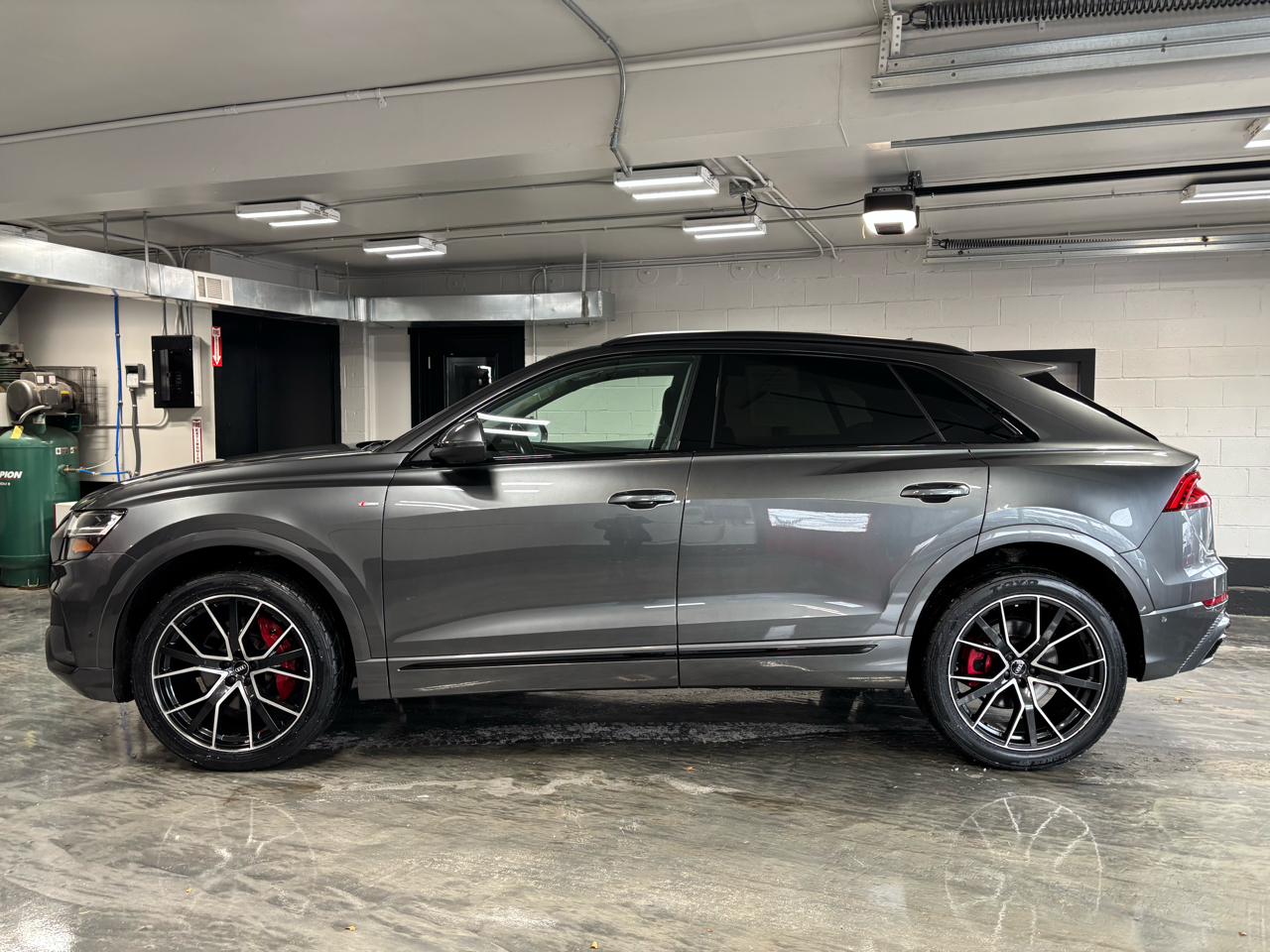 Audi Q8 Premium Plus 55 TFSI quattro 2020