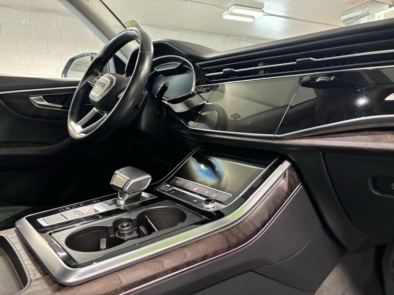 Audi Q8 Premium Plus 55 TFSI quattro 2020