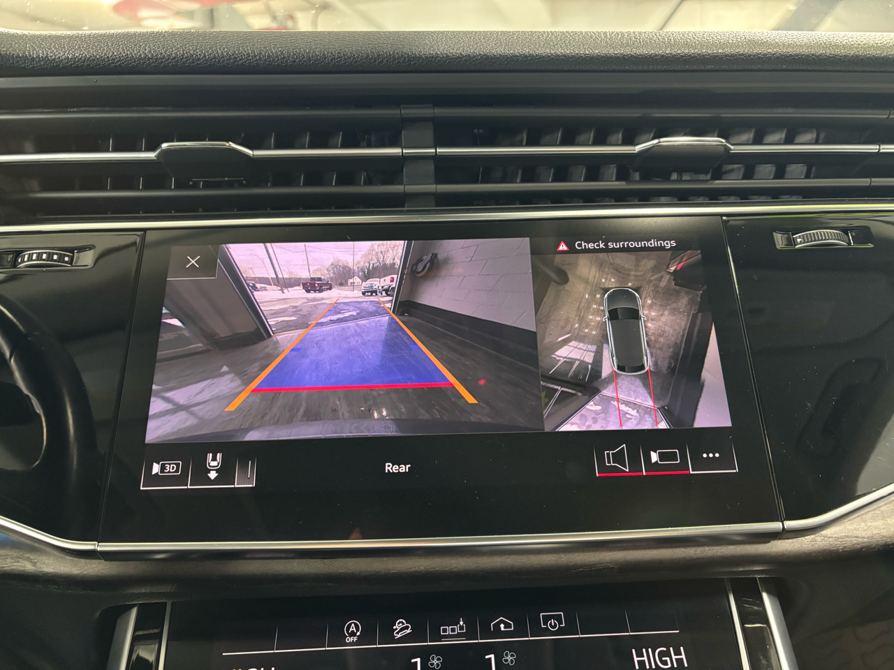 Audi Q8 Premium Plus 55 TFSI quattro 2020