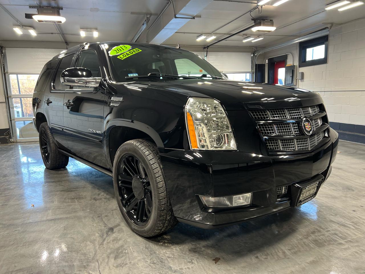 Cadillac Escalade AWD 4dr Premium 2013