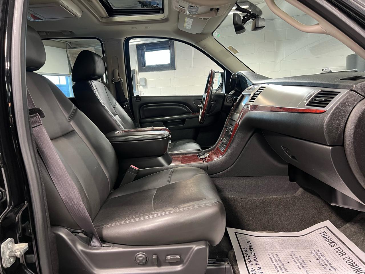 Cadillac Escalade AWD 4dr Premium 2013