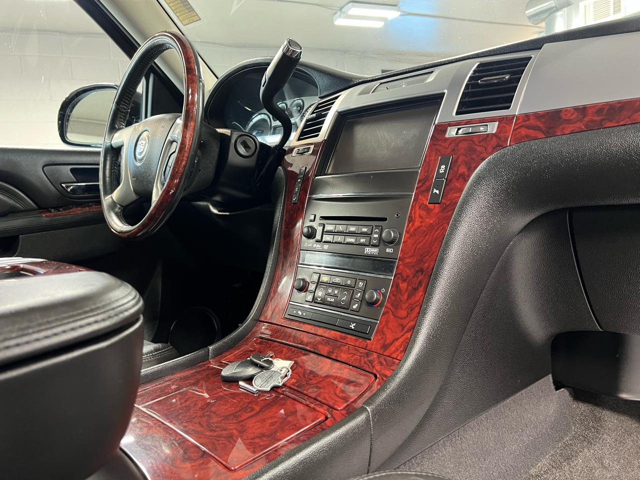 Cadillac Escalade AWD 4dr Premium 2013