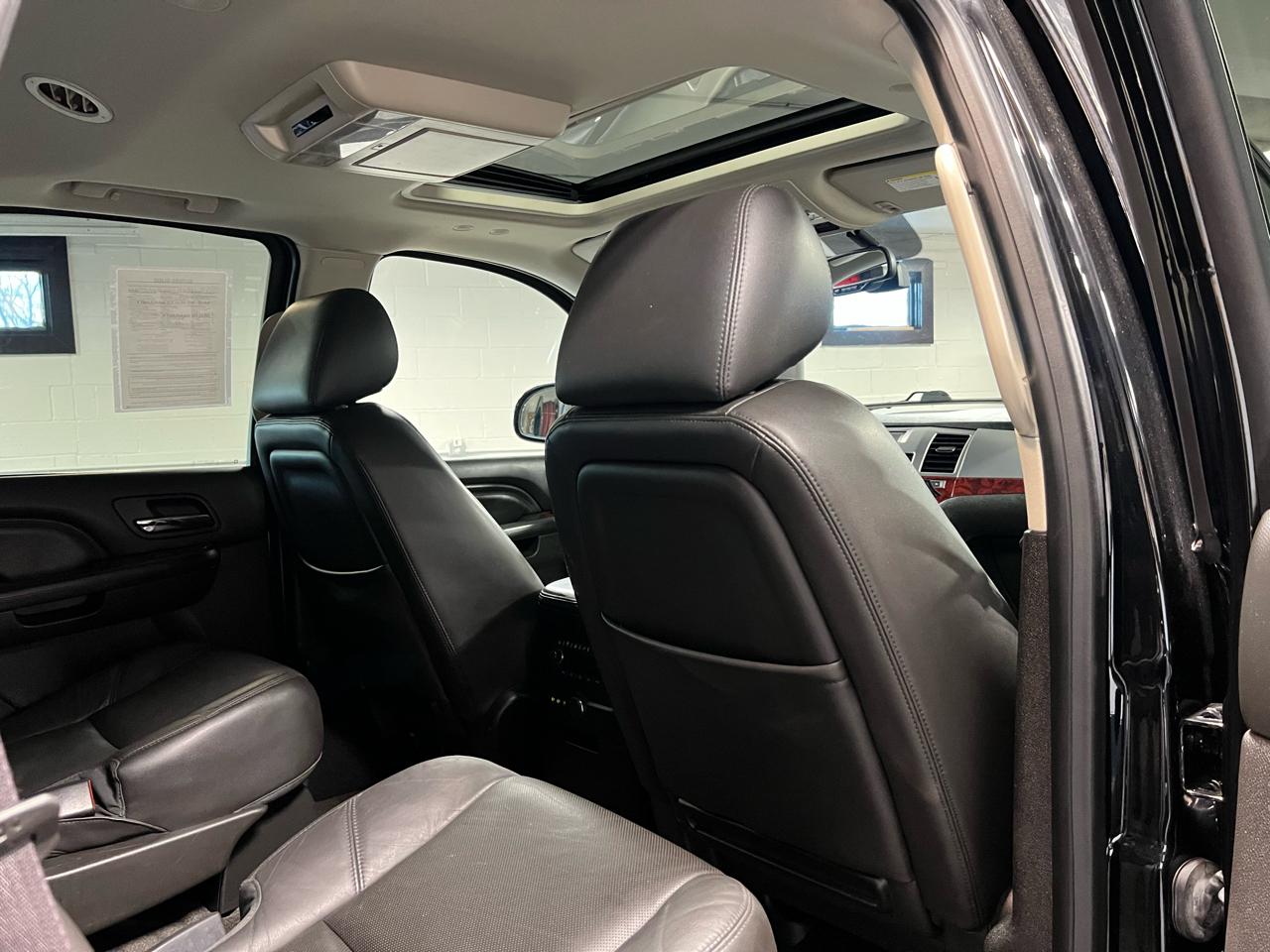 Cadillac Escalade AWD 4dr Premium 2013