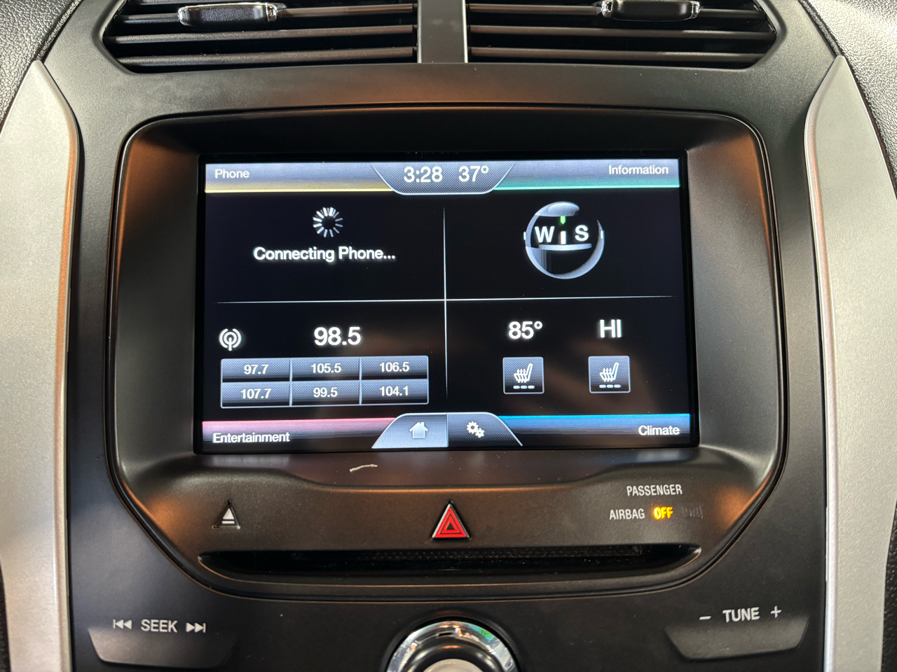 Ford Explorer 4WD 4dr XLT 2015