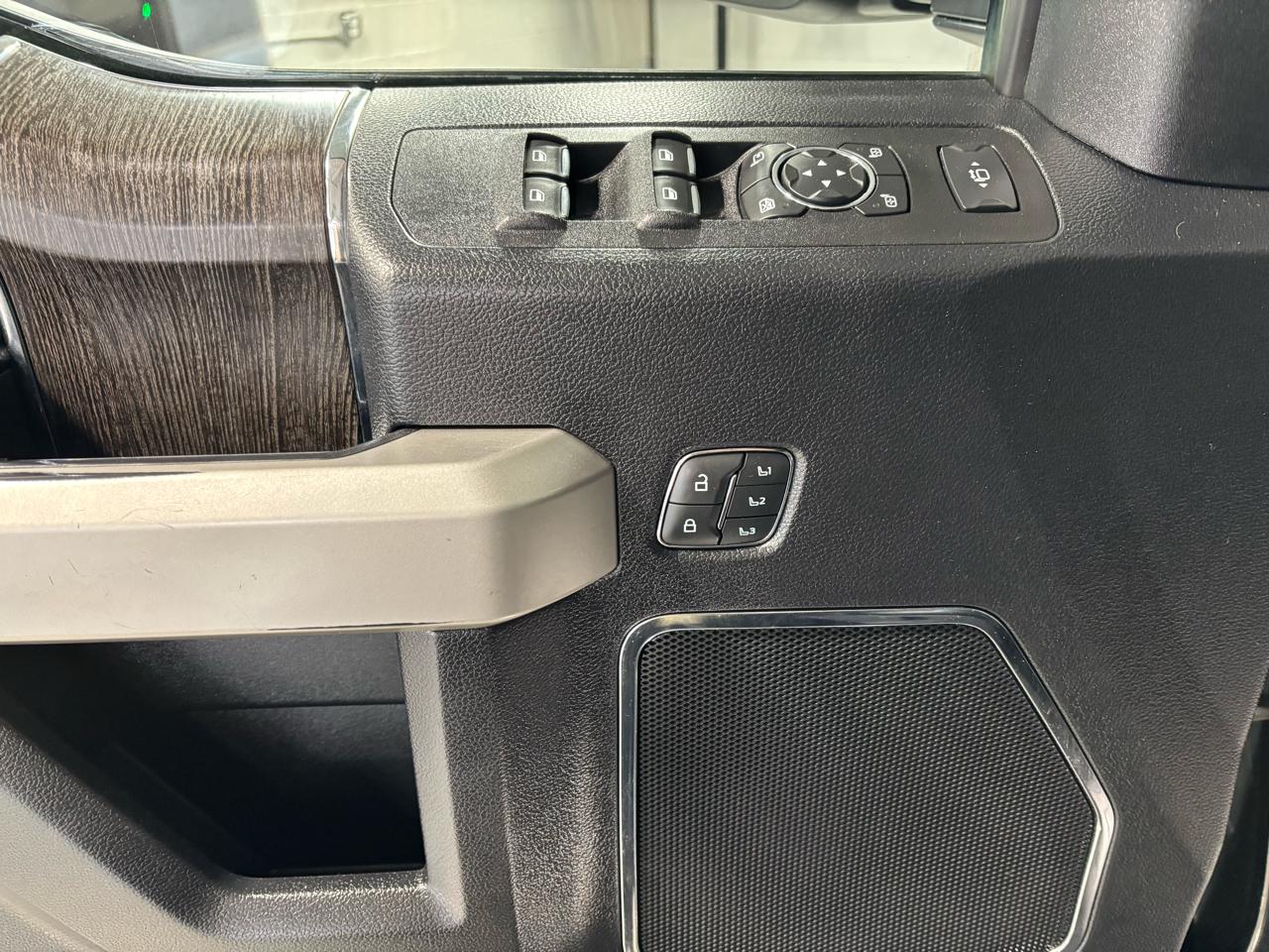 Ford Super Duty F-350 SRW  2021