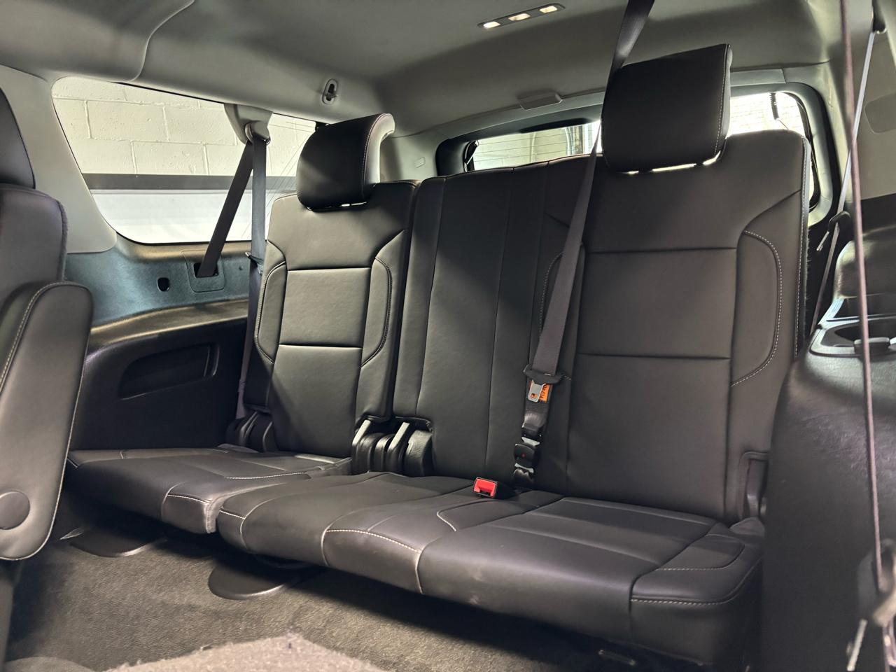 Chevrolet Suburban 4WD 4dr 1500 LT 2016