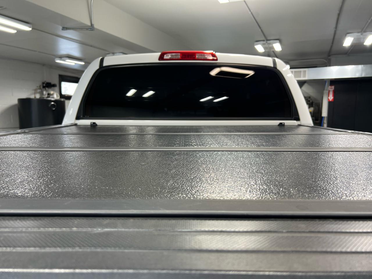 Toyota Tundra 4WD Truck CrewMax 5.7L V8 6-Spd AT Platinum (Natl) 2014