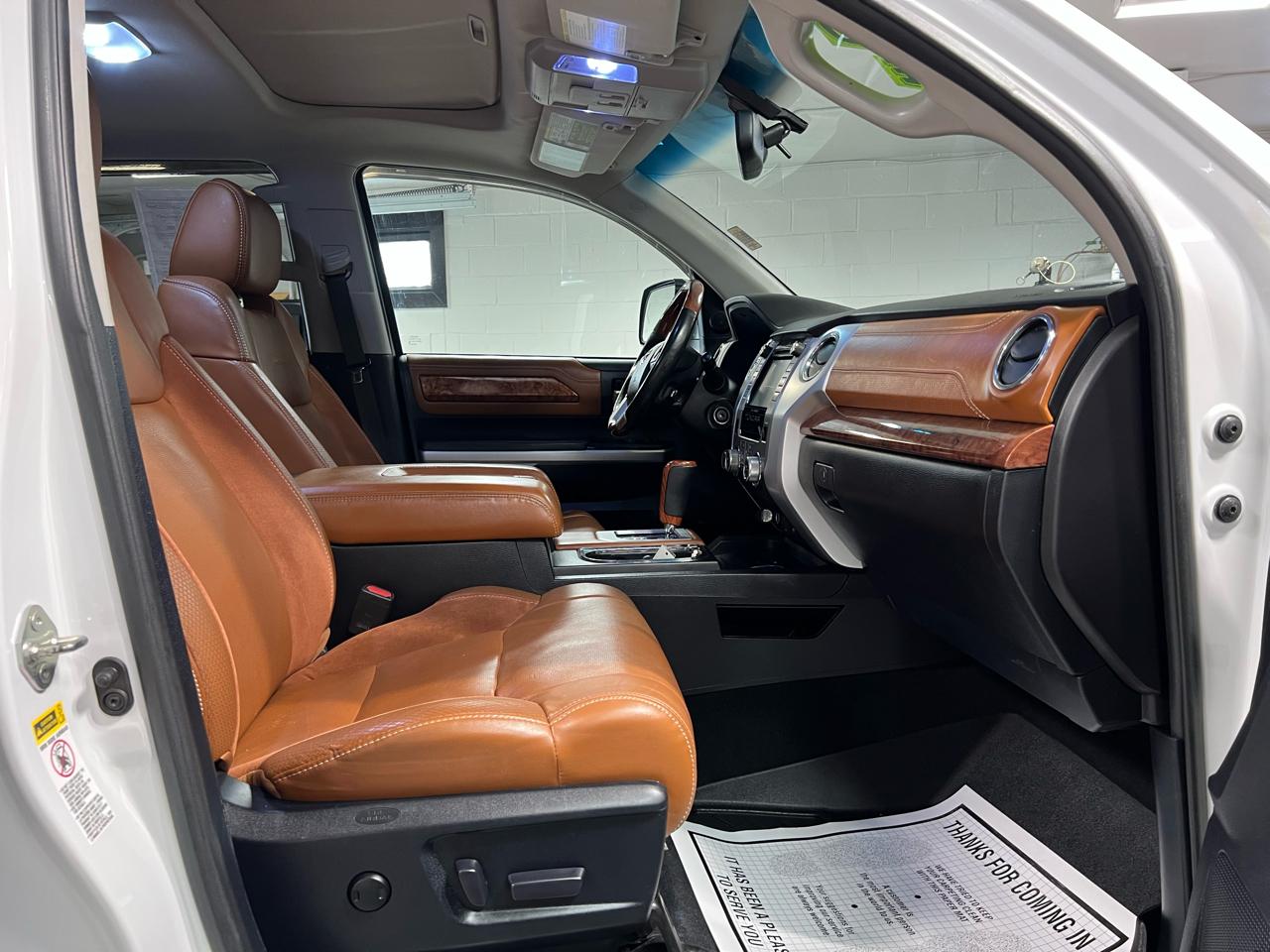 Toyota Tundra 4WD Truck CrewMax 5.7L V8 6-Spd AT Platinum (Natl) 2014