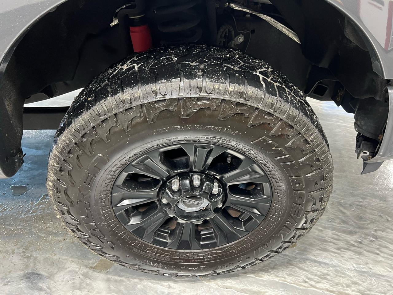 Ford Super Duty F-350 SRW  2022