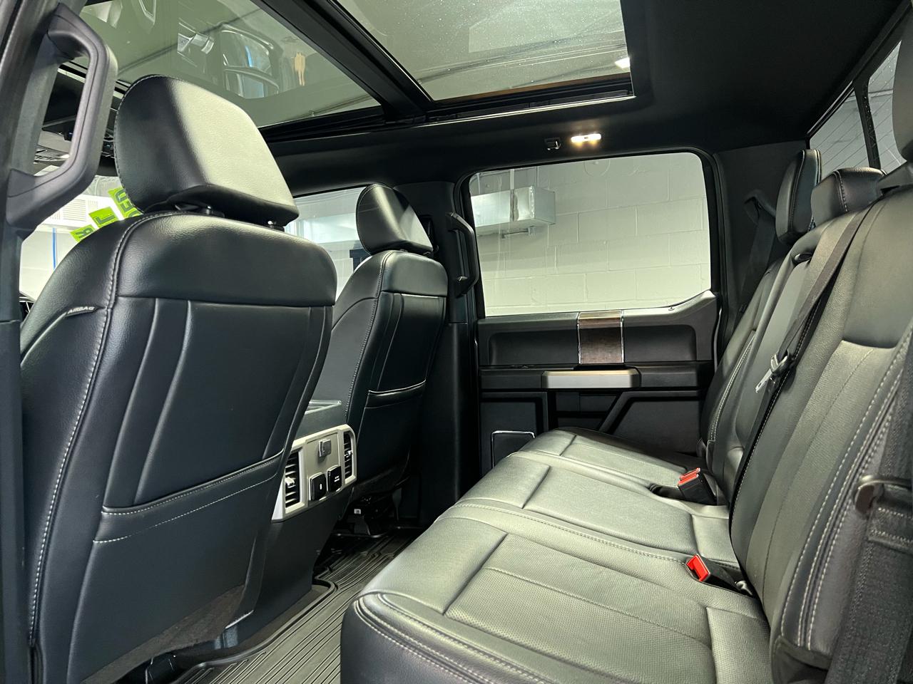 Ford Super Duty F-350 SRW  2022