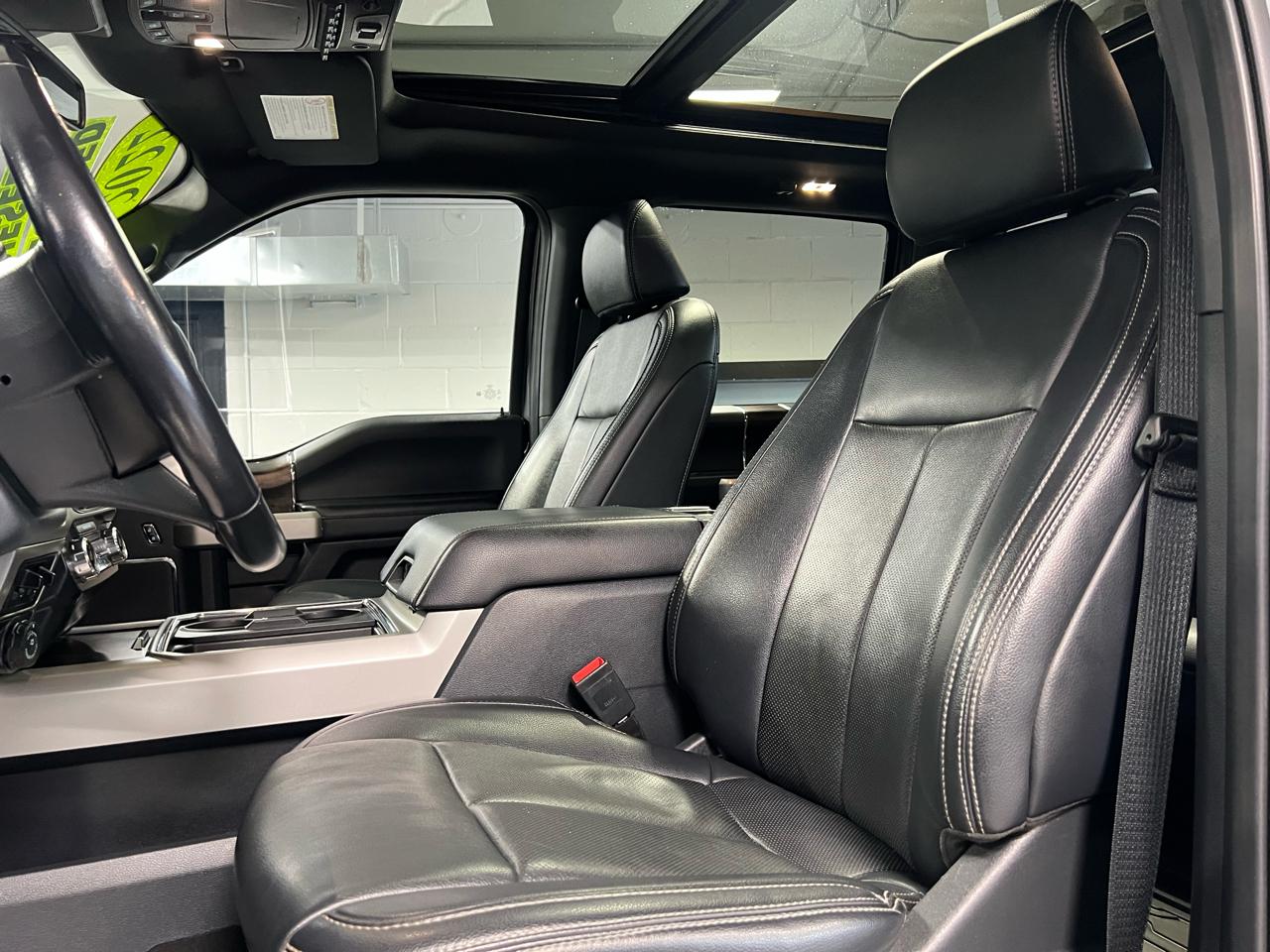 Ford Super Duty F-350 SRW  2022