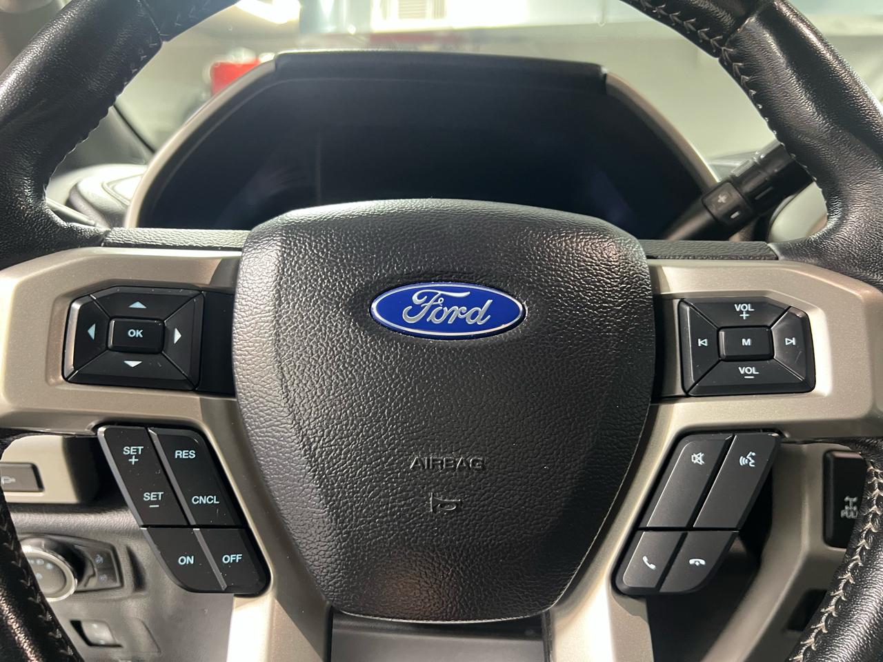 Ford Super Duty F-350 SRW  2021