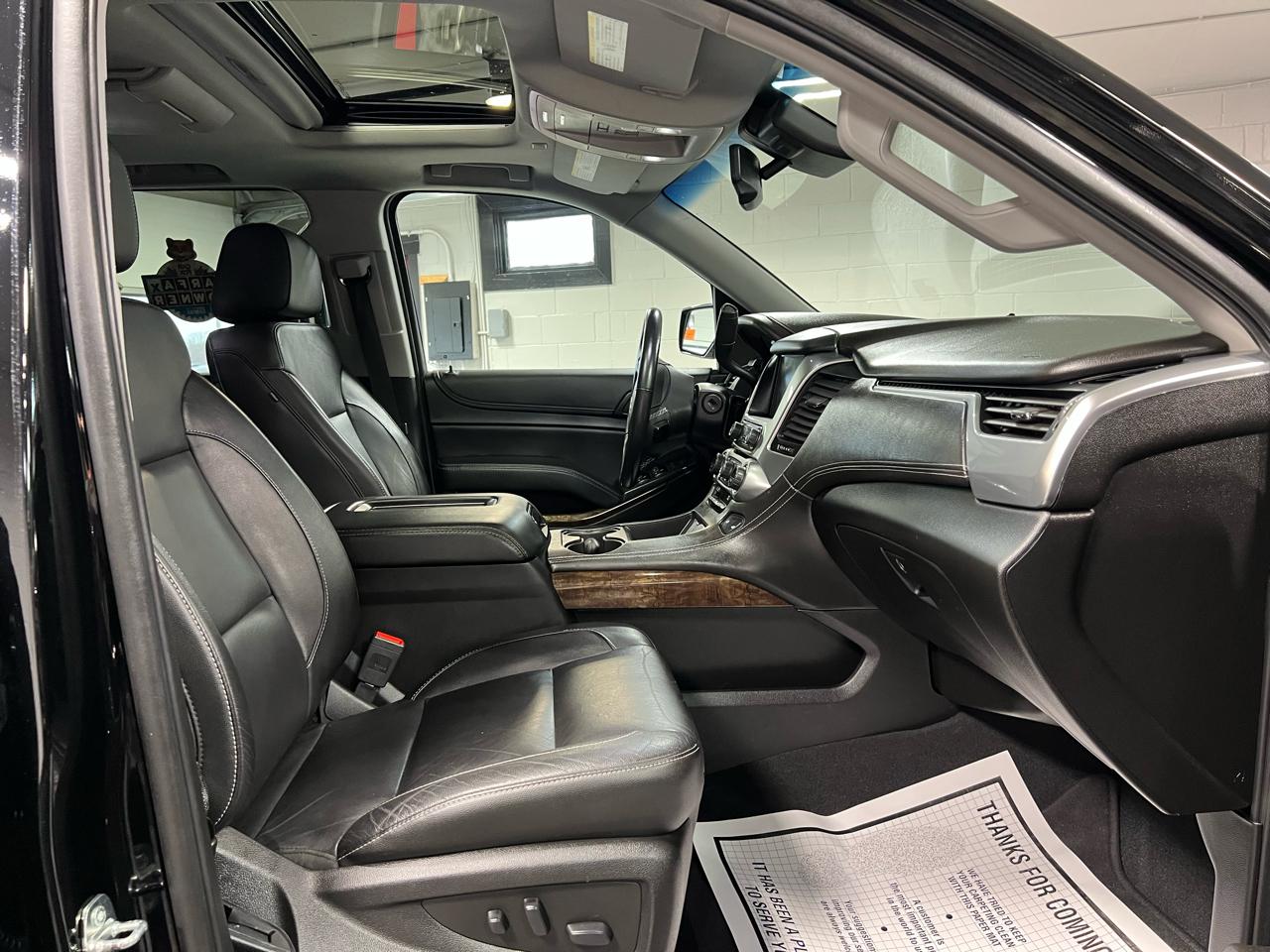 Chevrolet Suburban 4WD 4dr LT 2020