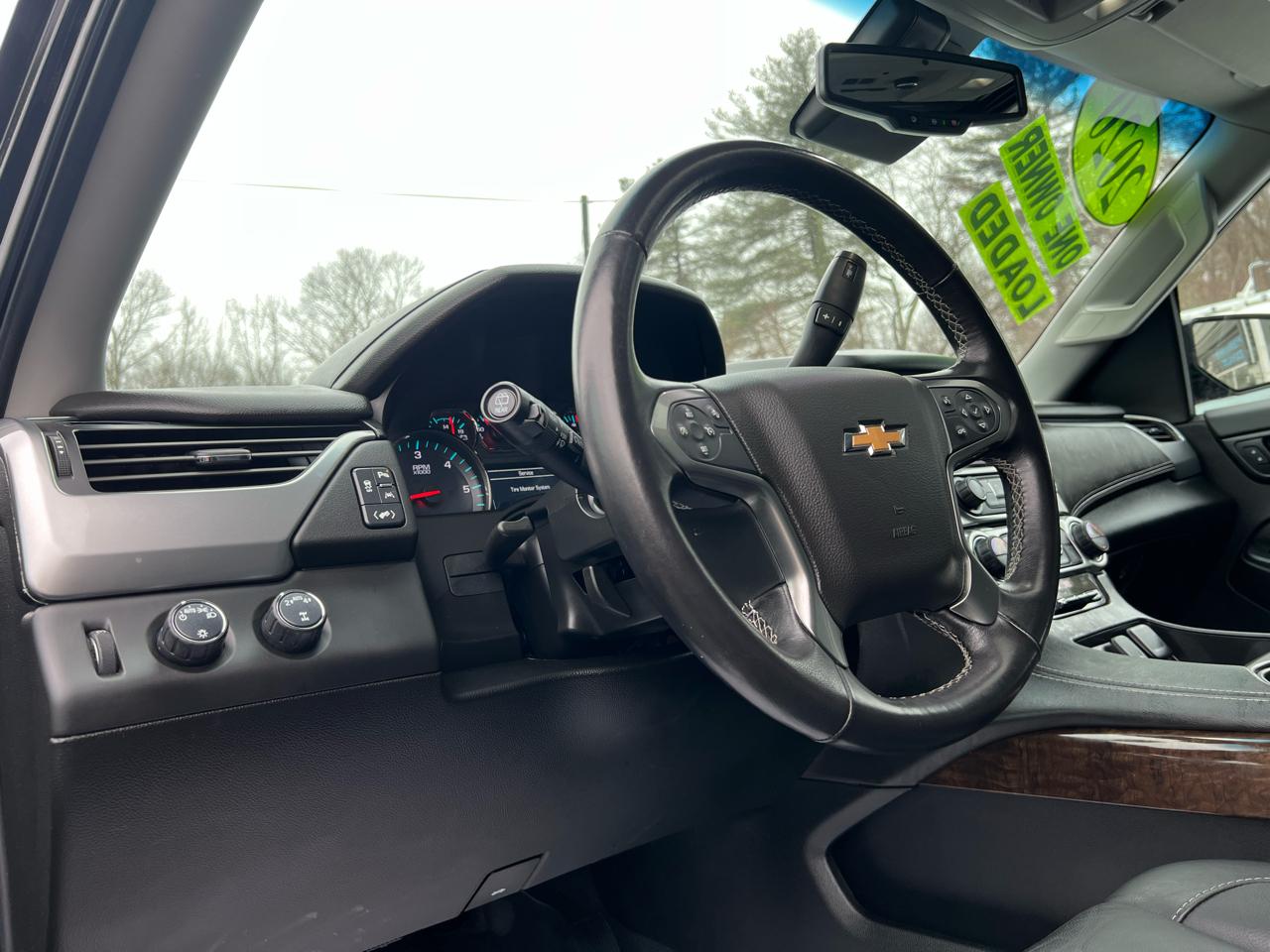 Chevrolet Suburban 4WD 4dr LT 2020