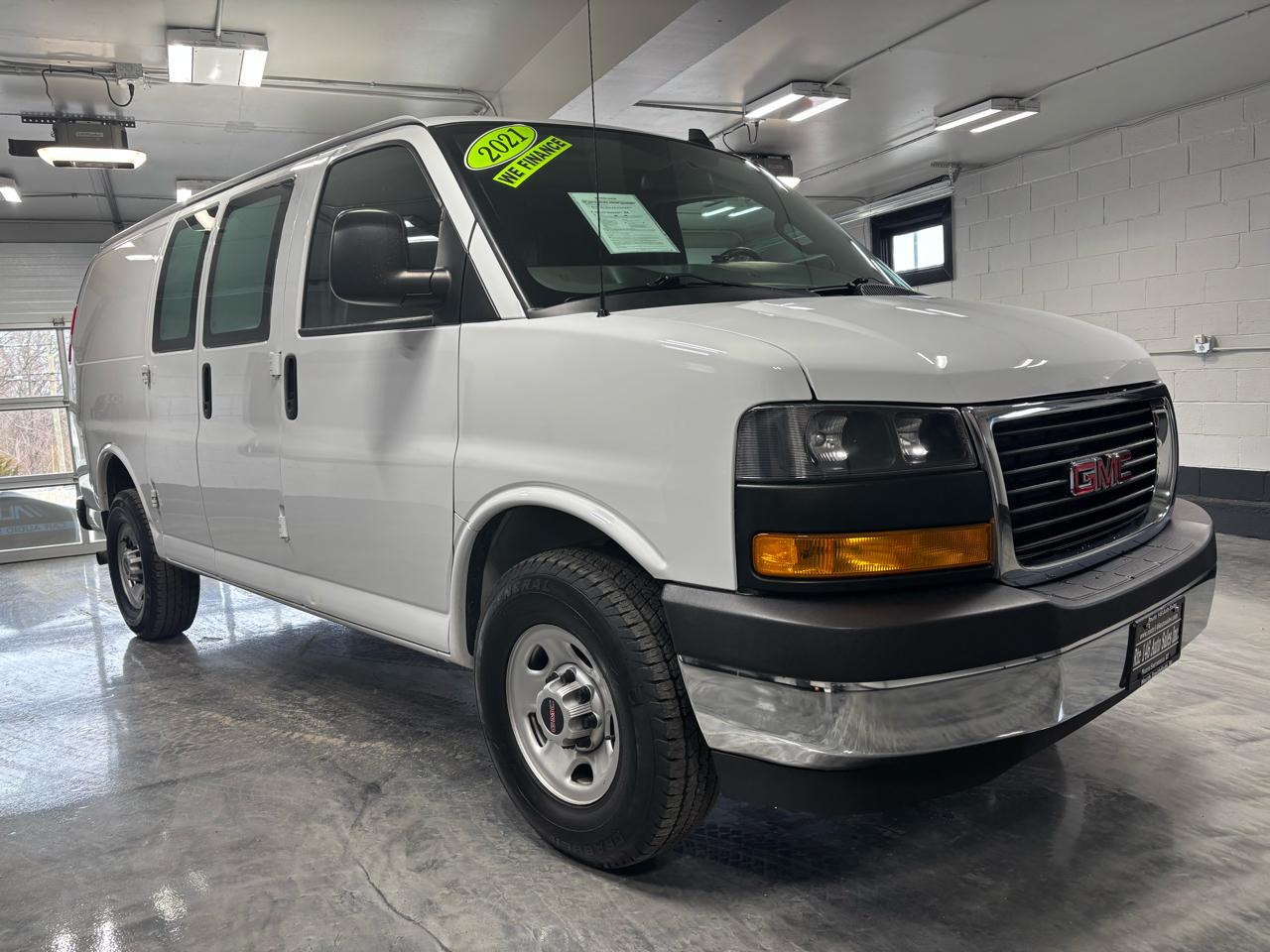 GMC Savana Cargo Van  2021