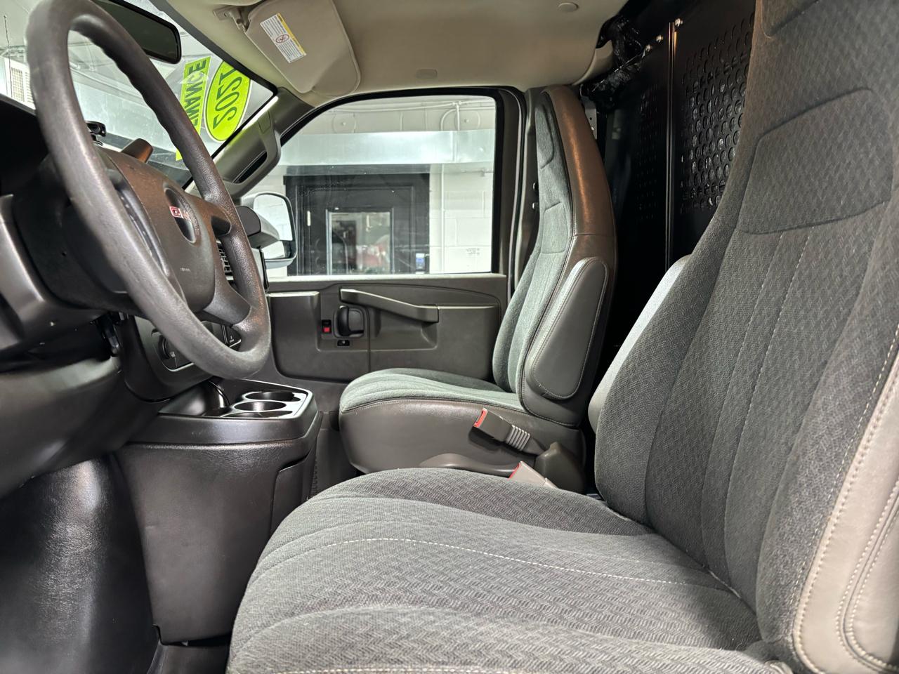 GMC Savana Cargo Van  2021