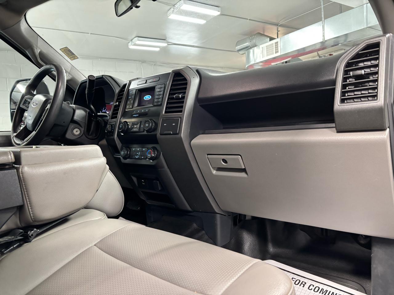 Ford Super Duty F-250 SRW  2022