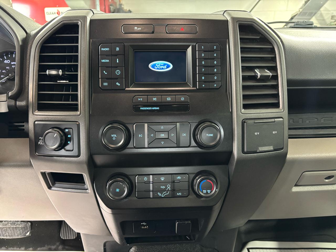 Ford Super Duty F-250 SRW  2022