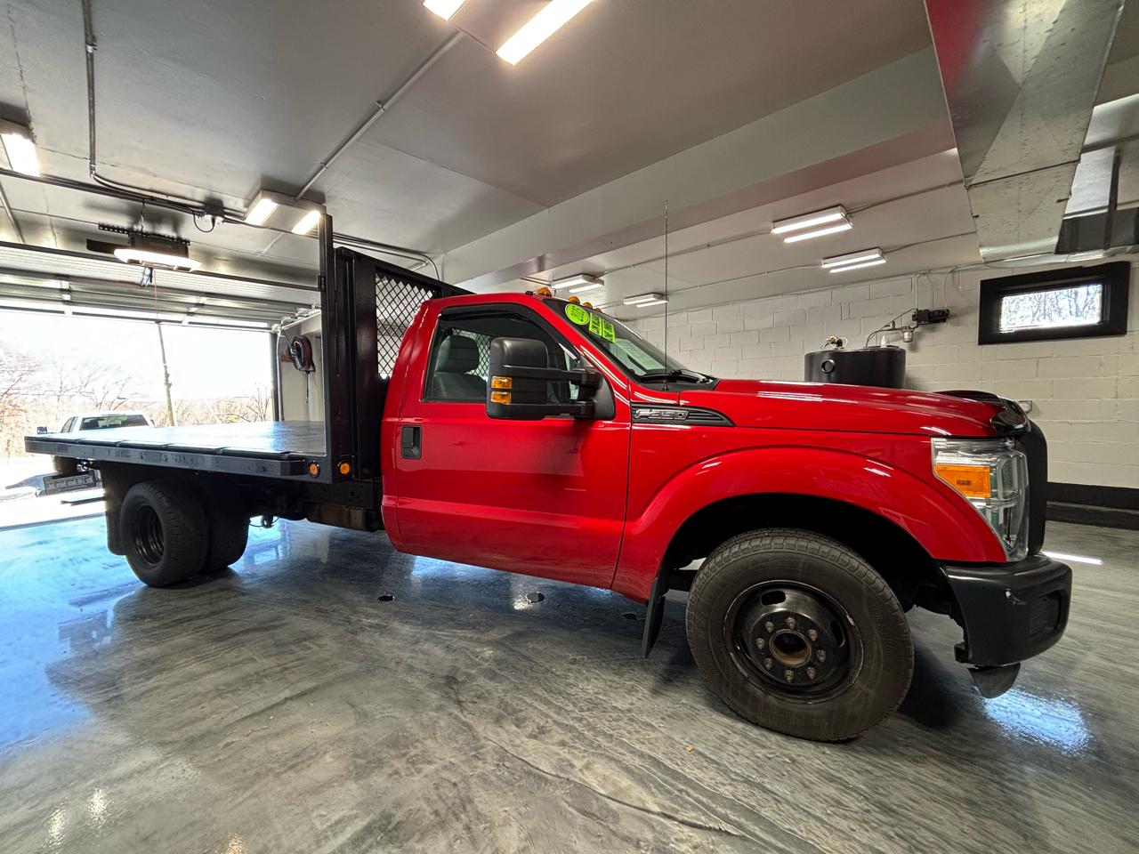 Ford Super Duty F-350 DRW  2015