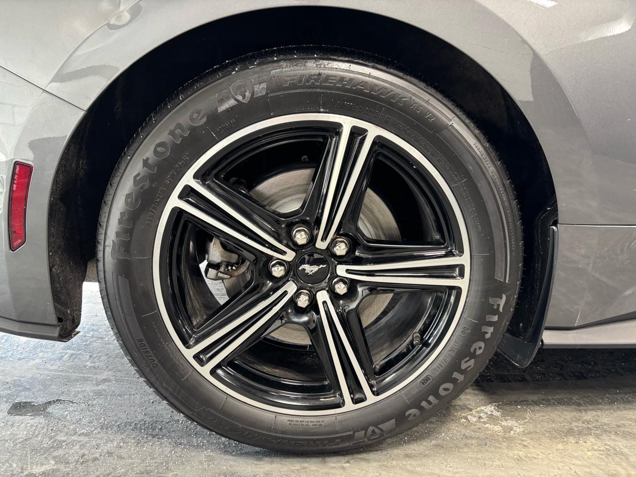 Ford Mustang EcoBoost Convertible 2024