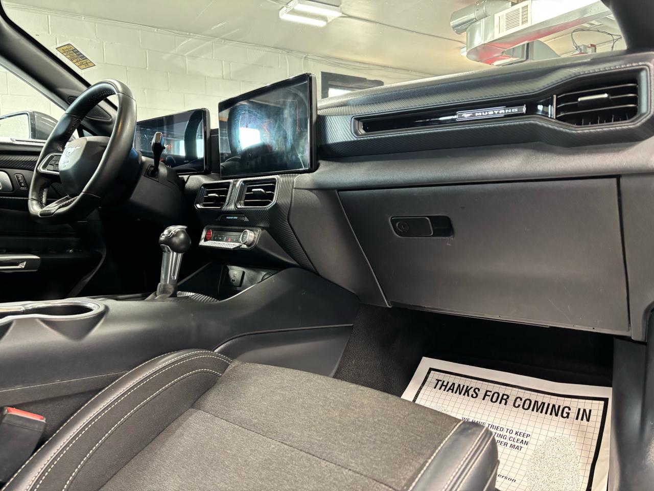 Ford Mustang EcoBoost Convertible 2024