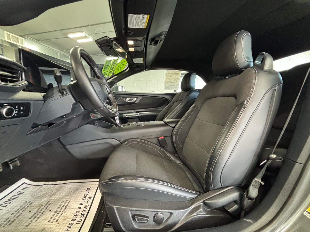 Ford Mustang EcoBoost Convertible 2024