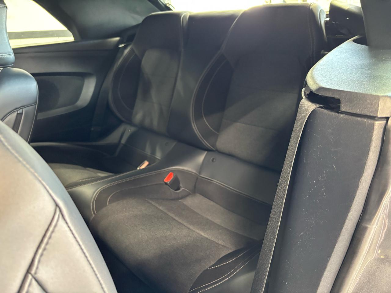 Ford Mustang EcoBoost Convertible 2024