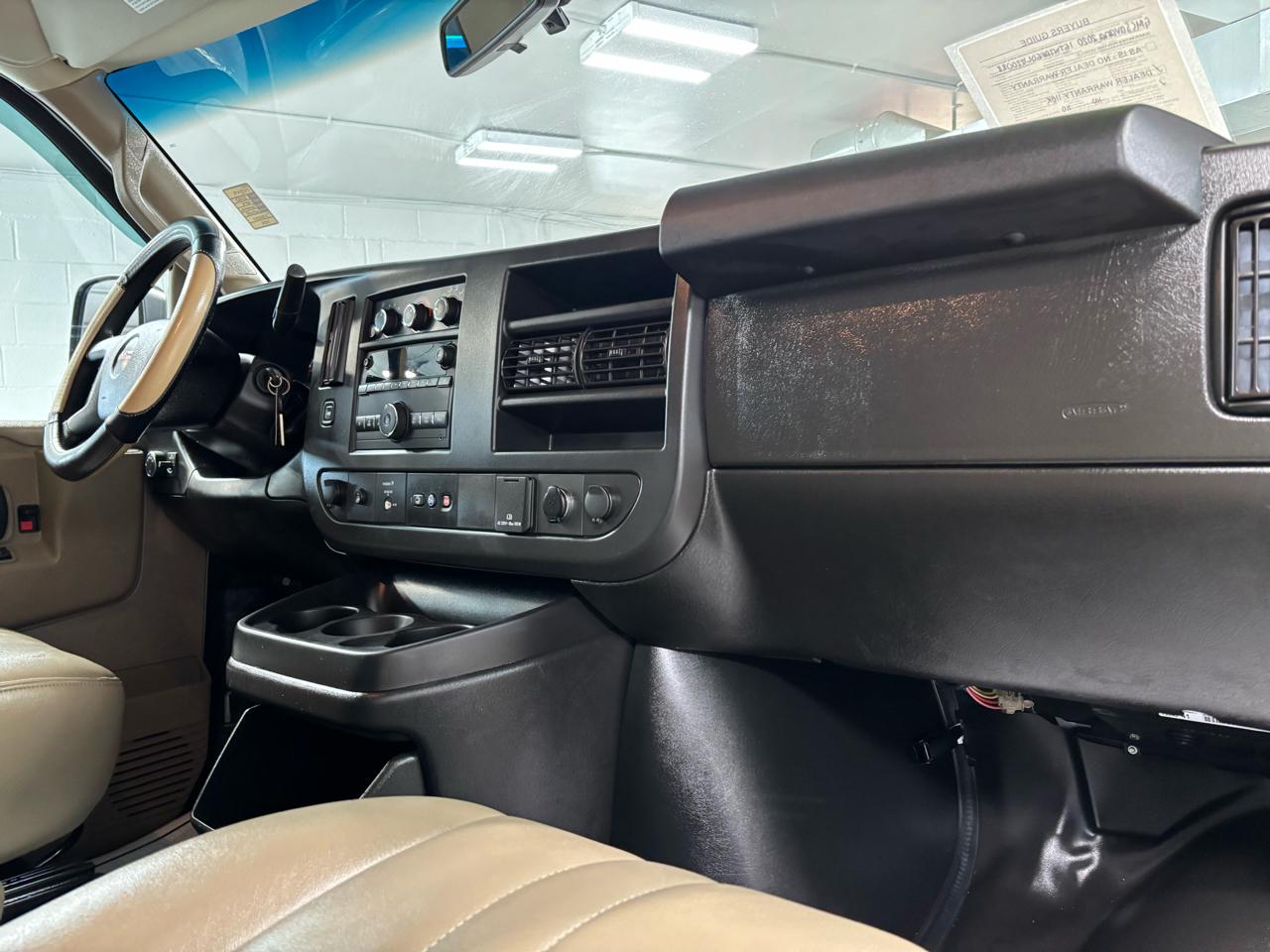 GMC Savana Cargo Van  2020