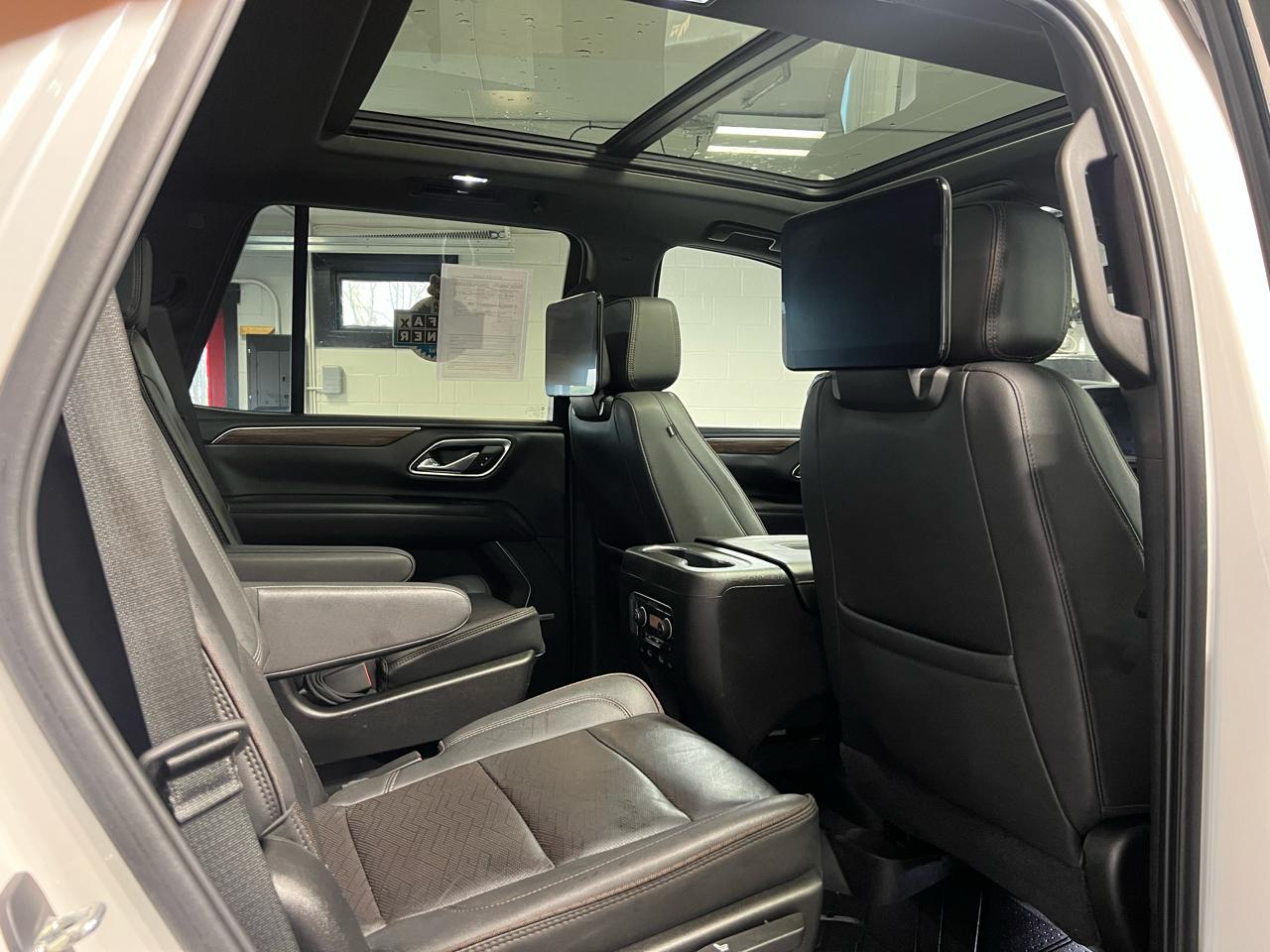 Chevrolet Tahoe 4WD 4dr High Country 2021