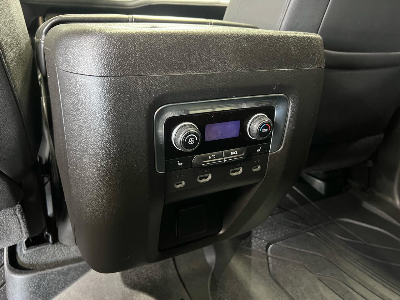 Chevrolet Tahoe 4WD 4dr High Country 2021