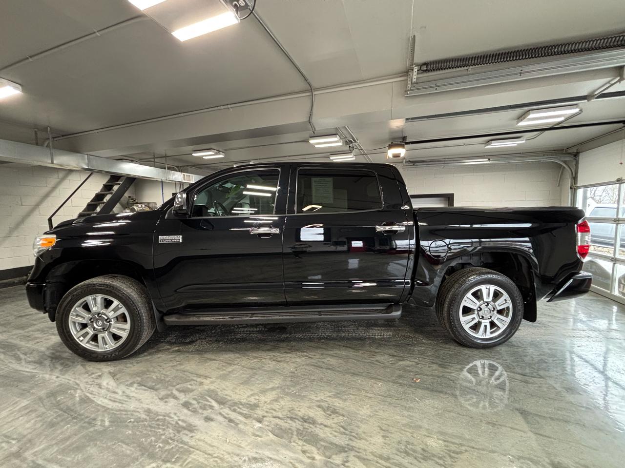 Toyota Tundra 4WD Truck CrewMax 5.7L V8 6-Spd AT Platinum (Natl) 2016