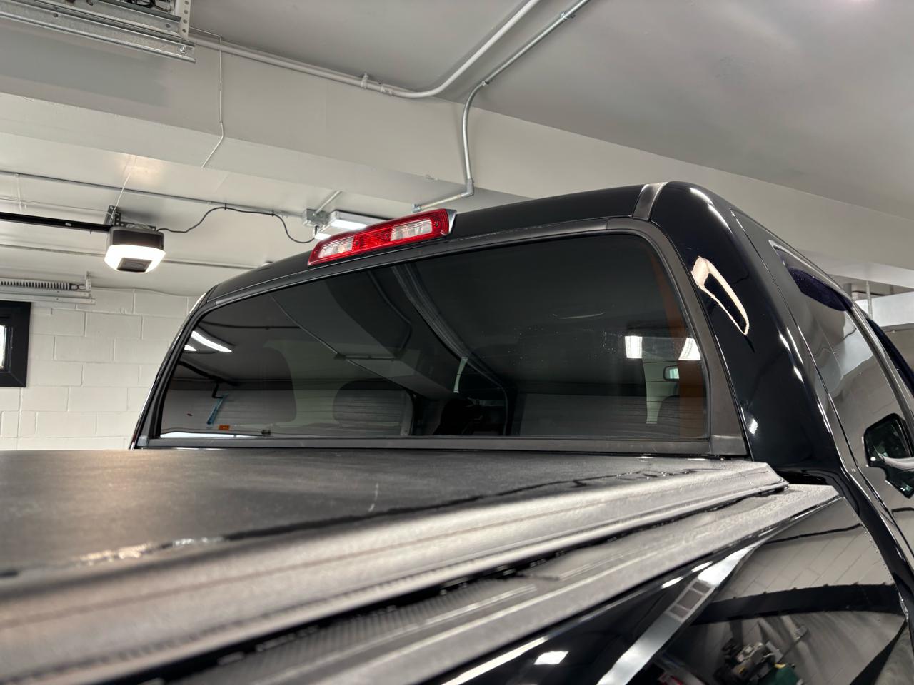 Toyota Tundra 4WD Truck CrewMax 5.7L V8 6-Spd AT Platinum (Natl) 2016