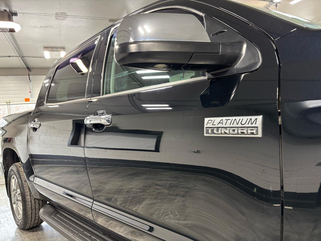 Toyota Tundra 4WD Truck CrewMax 5.7L V8 6-Spd AT Platinum (Natl) 2016