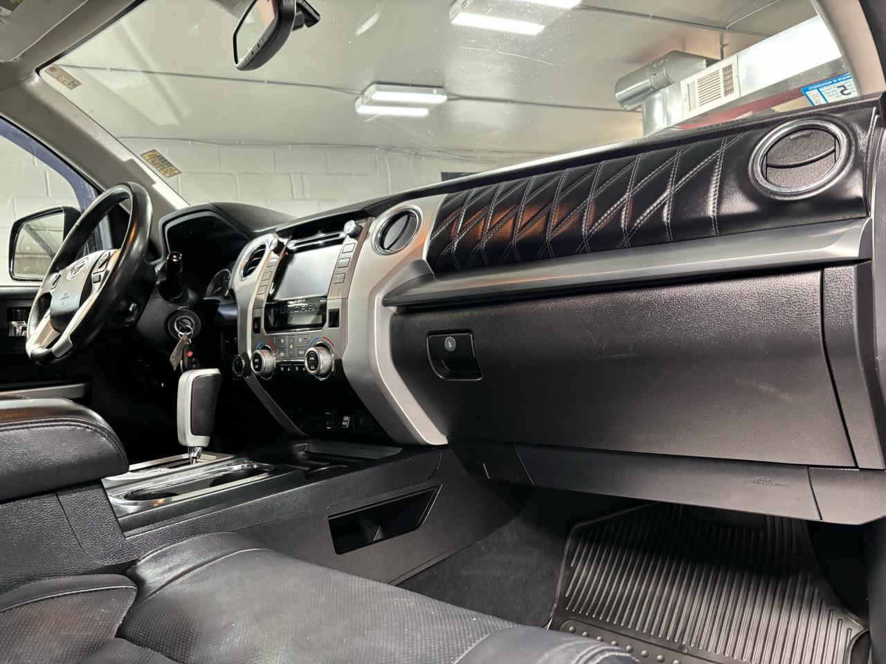 Toyota Tundra 4WD Truck CrewMax 5.7L V8 6-Spd AT Platinum (Natl) 2016