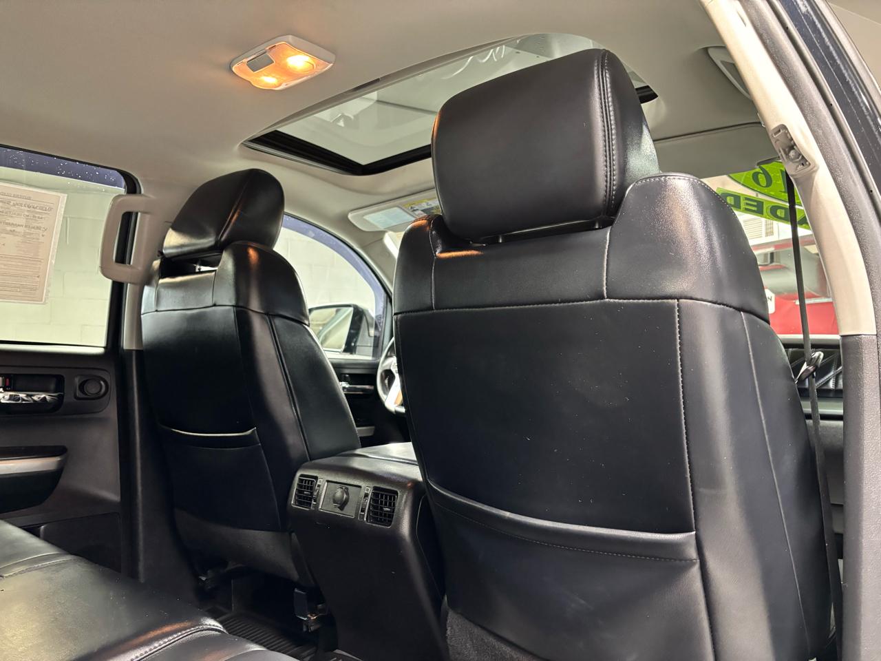 Toyota Tundra 4WD Truck CrewMax 5.7L V8 6-Spd AT Platinum (Natl) 2016