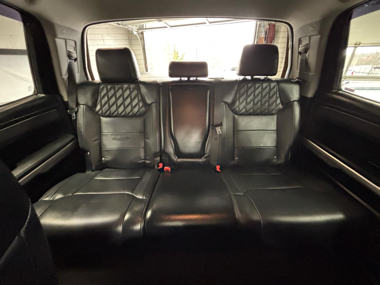 Toyota Tundra 4WD Truck CrewMax 5.7L V8 6-Spd AT Platinum (Natl) 2016