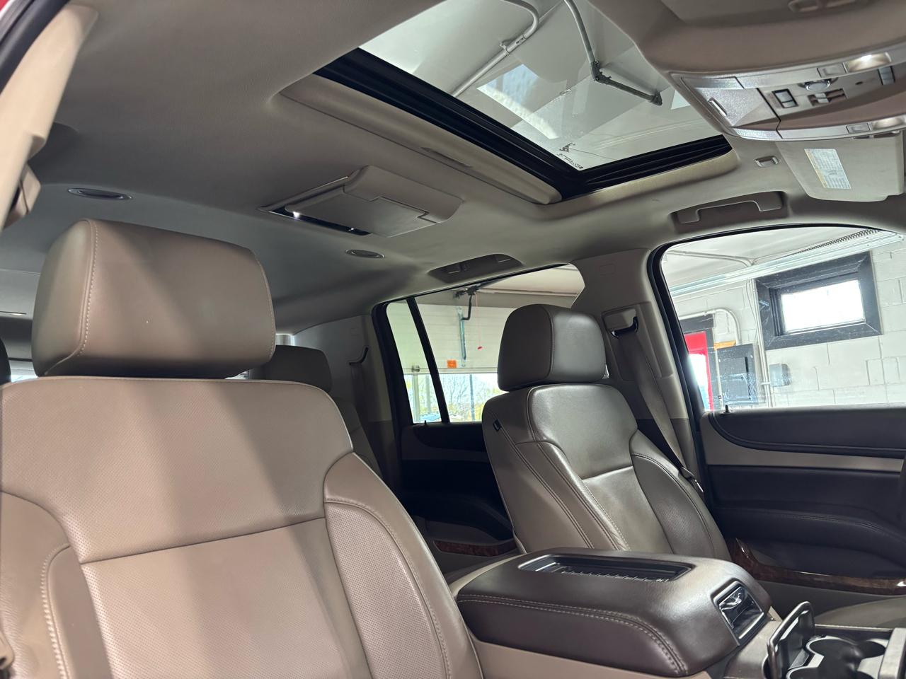 Chevrolet Suburban 4WD 4dr 1500 LTZ 2016