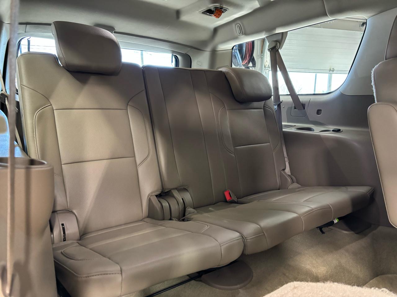 Chevrolet Suburban 4WD 4dr 1500 LTZ 2016